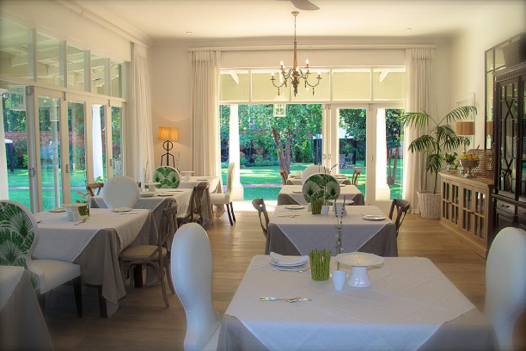 Hotel Highlands House Harare Esterno foto