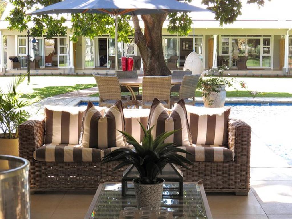 Hotel Highlands House Harare Esterno foto